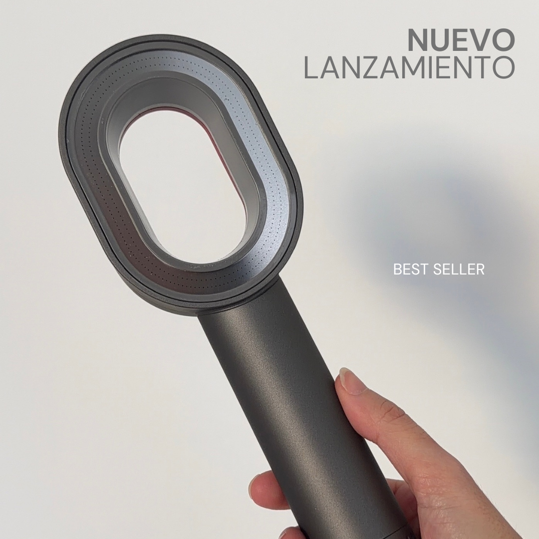 Shower head with purifying filter
